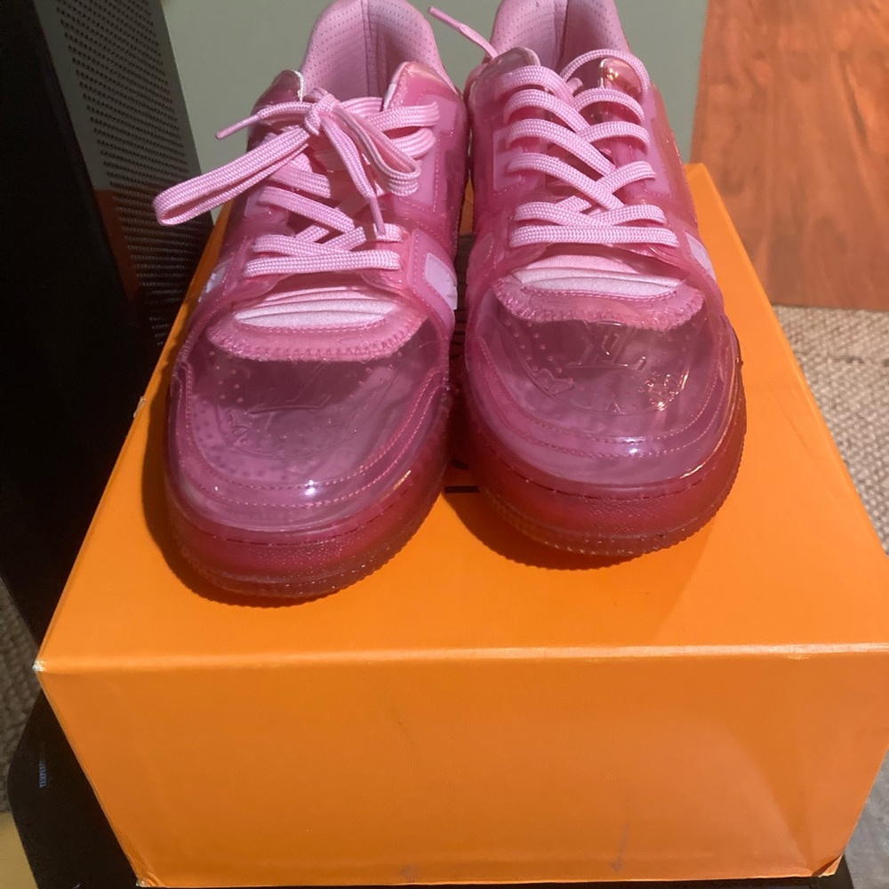 Lv shoes